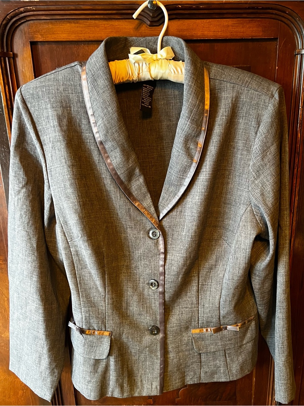Sag Harbor Gray Blazer with Satin Trim